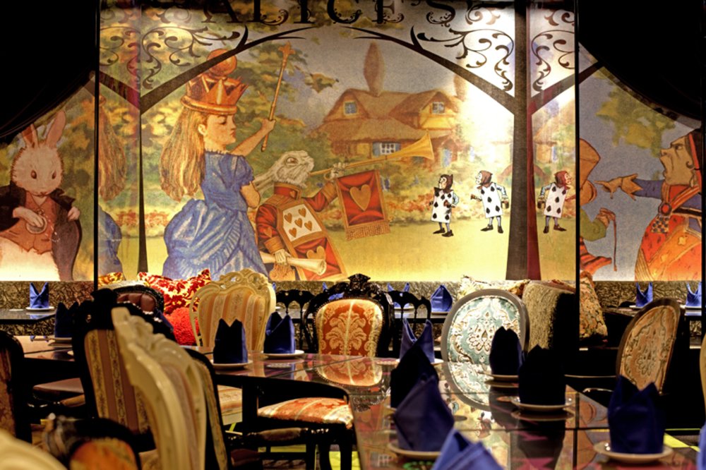 Family friendly restaurants tokyo alice in fantasy book