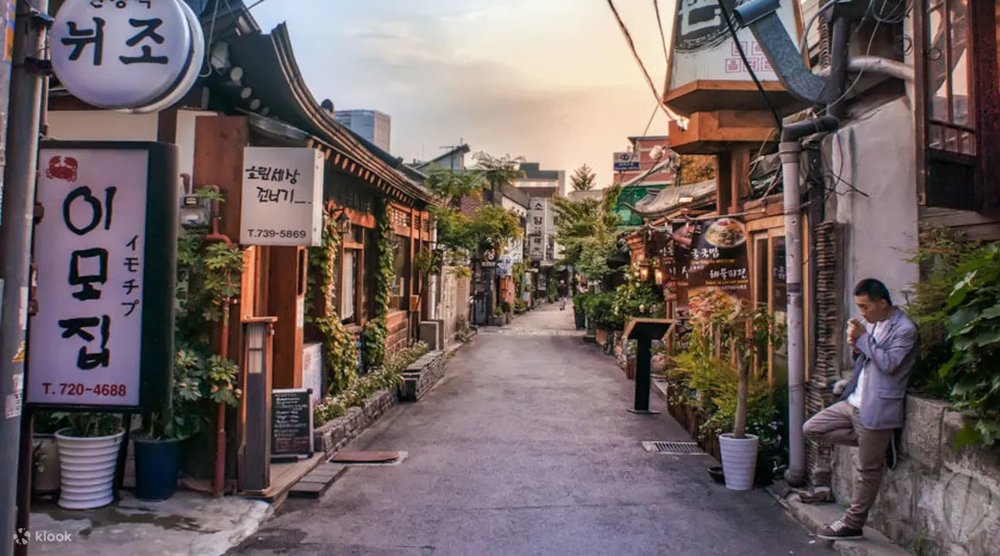 Phố bán đồ cổ Insadong 