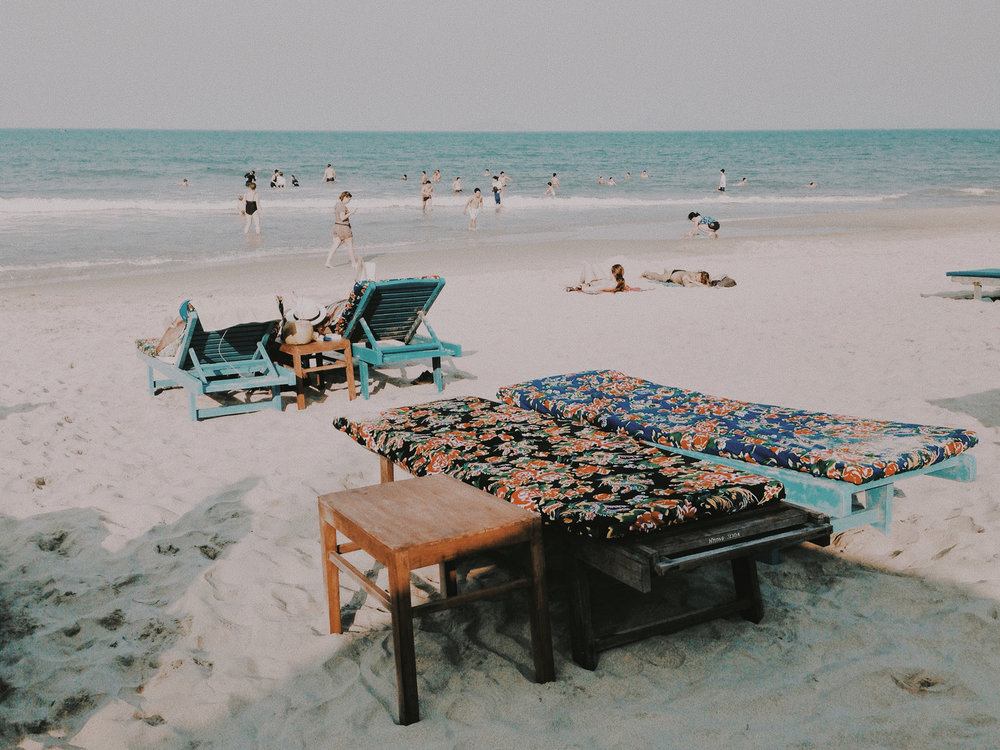 "Chill" Trên Bãi Biển An Bàng Ở Hội An