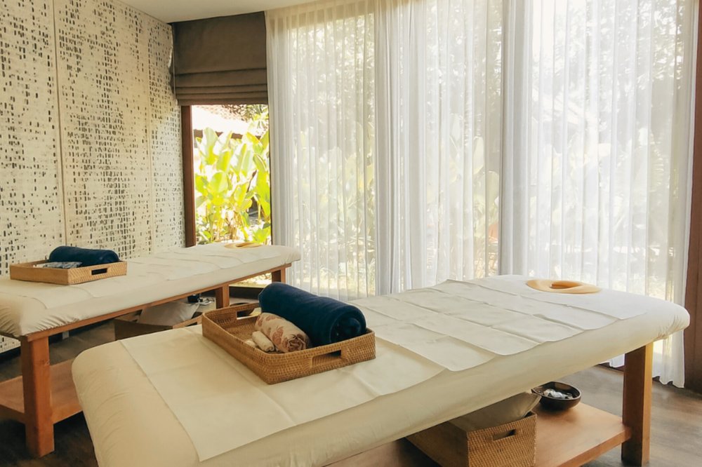 sanur bali - spa beds