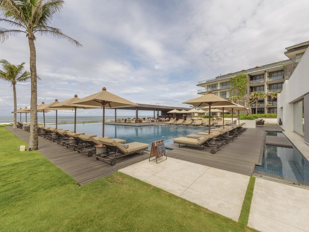 seminyak - alila seminyak bali pool area