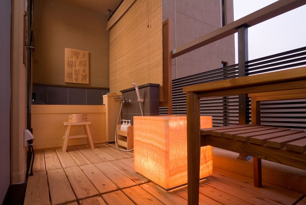 HAKONE Setsugetsuka baths