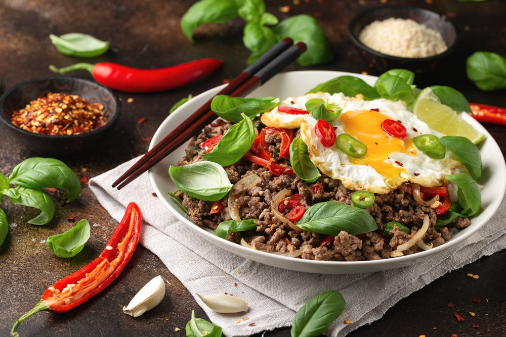 Cơm Thịt Xào Húng Quế Khao Krapow