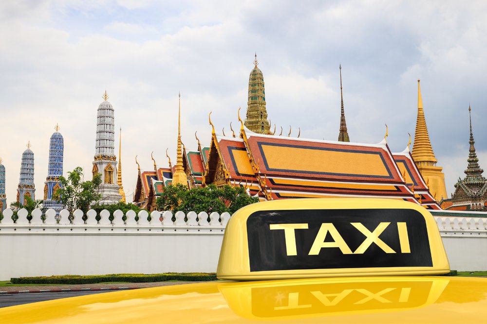 Di Chuyển Bằng Taxi