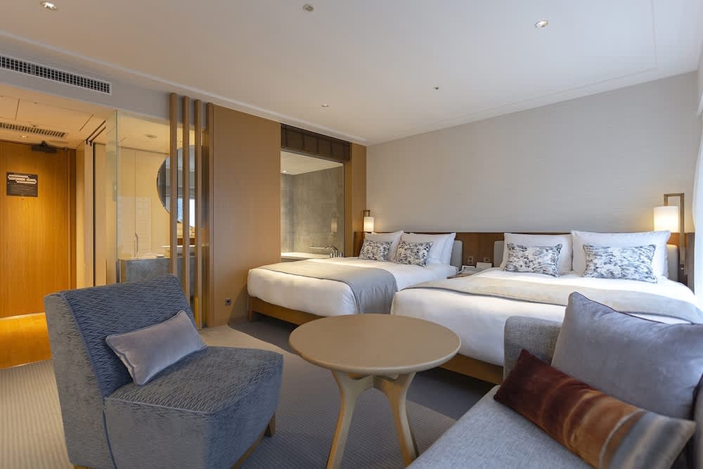 hotels near tokyo train stations Keio Plaza Hotel Tokyo