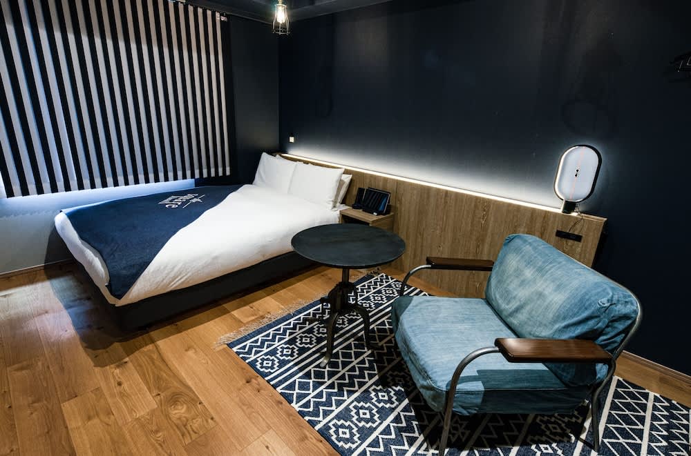 where to stay near tokyo train stations the square hotel ginza