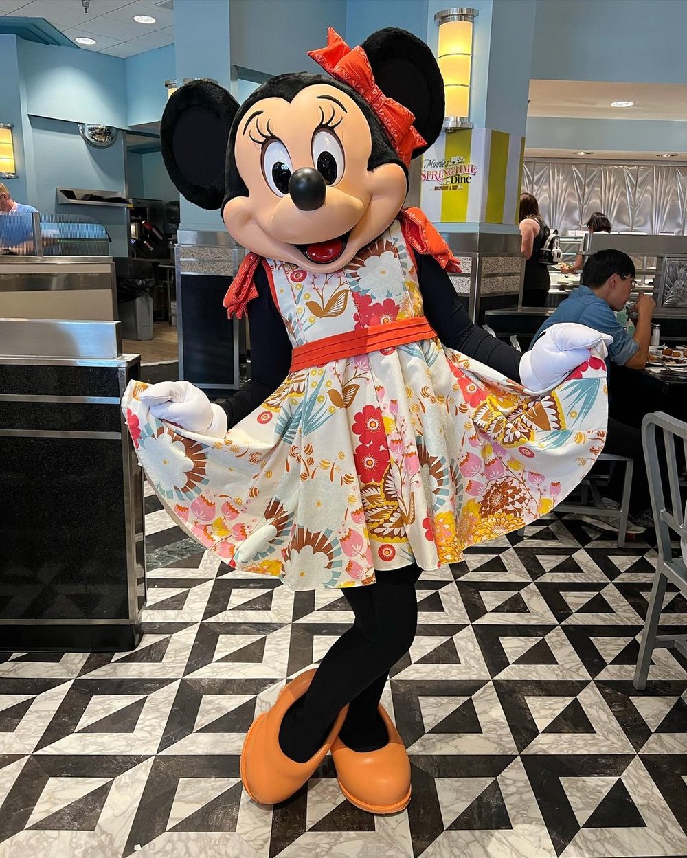 フロリダ ディズニー レストラン 4749 ミニーのシーズナルダイニング