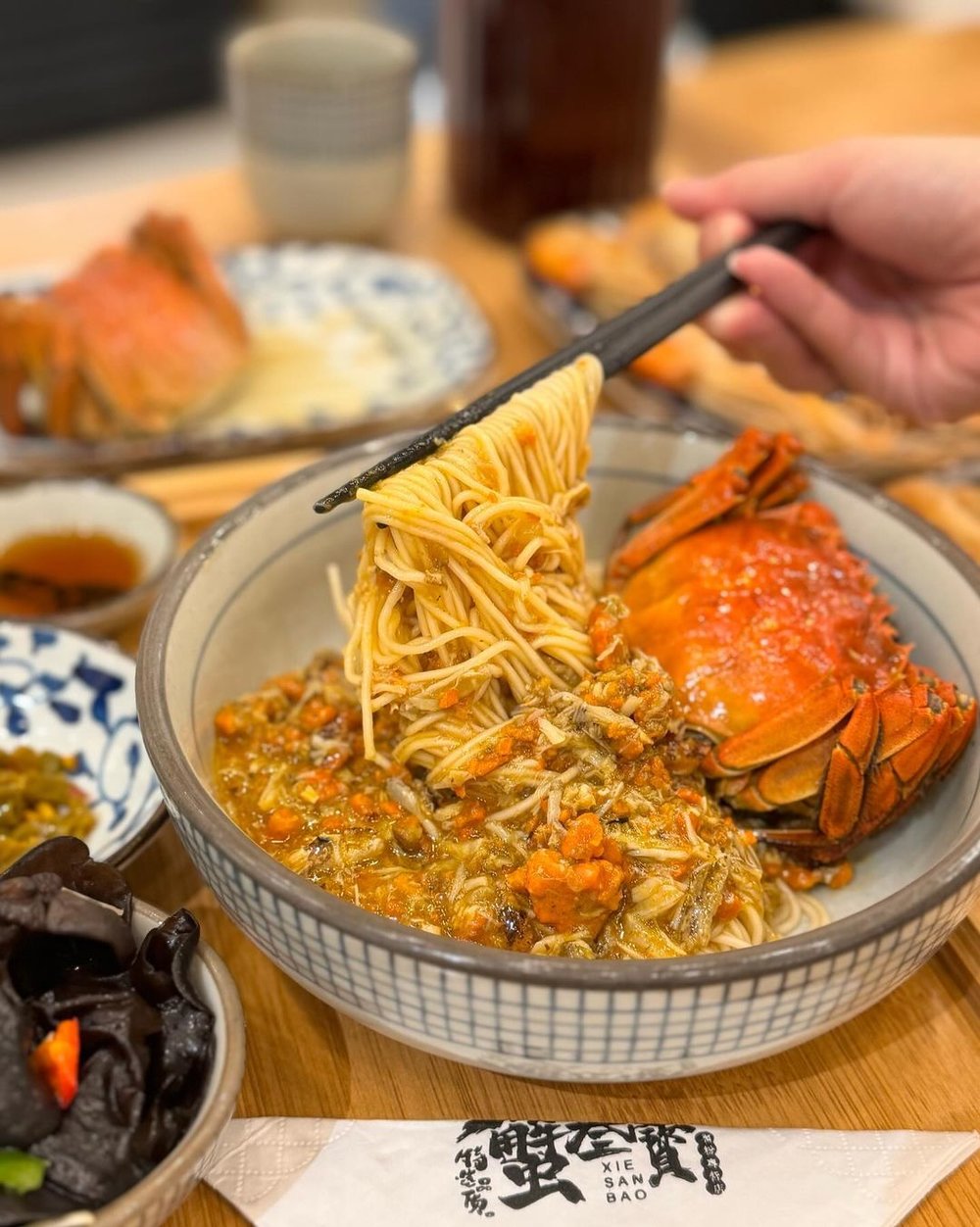 深圳大閘蟹推介, 蟹叁寳·蟹黃面— 招牌蟹黃金撈