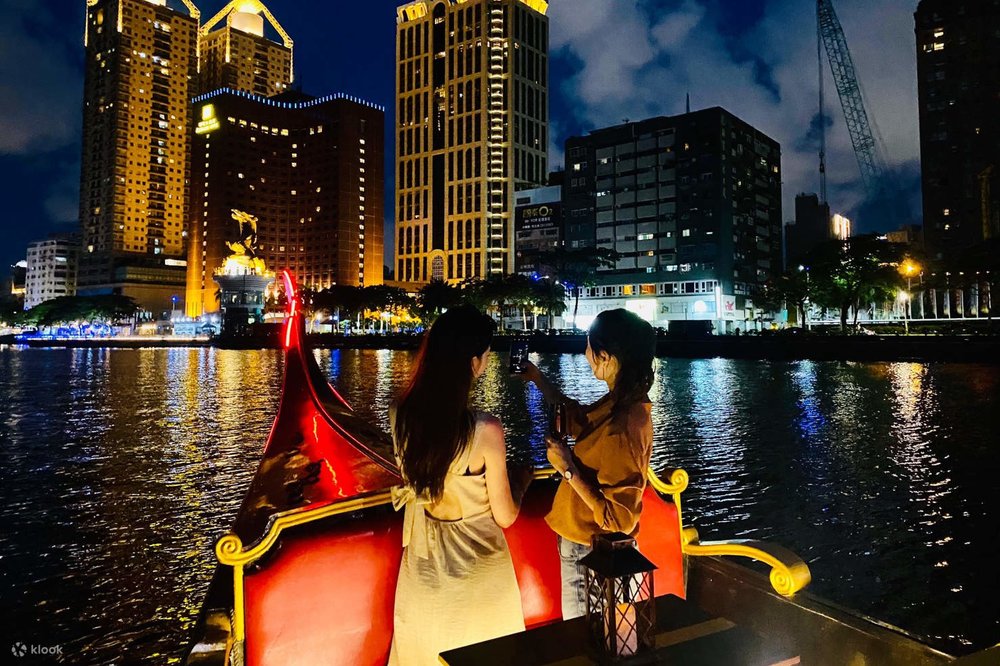 Đi Thuyền Love River Love Boat - Cao Hùng