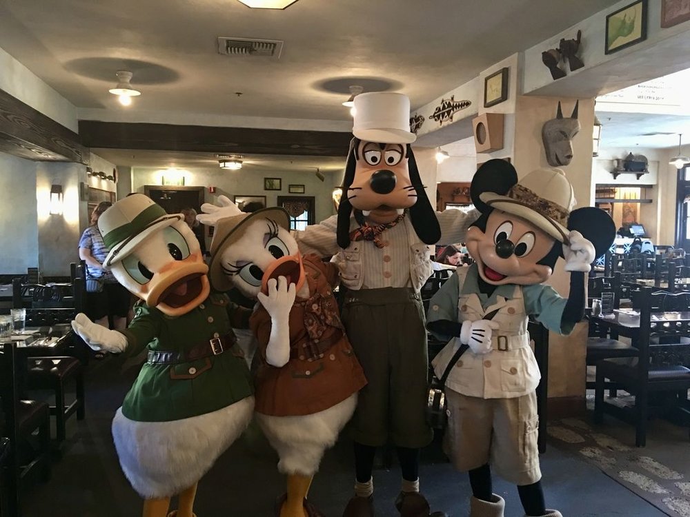 フロリダ ディズニー レストラン 4749 タスカー・ハウス・レストラン