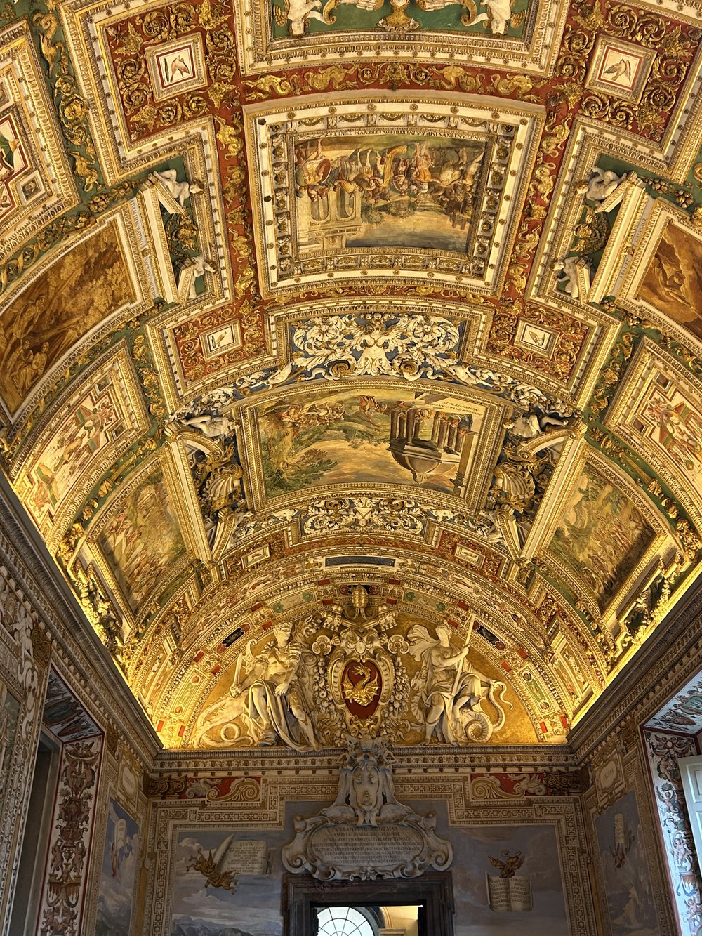 Image of ceiling at vatican musuems hallway