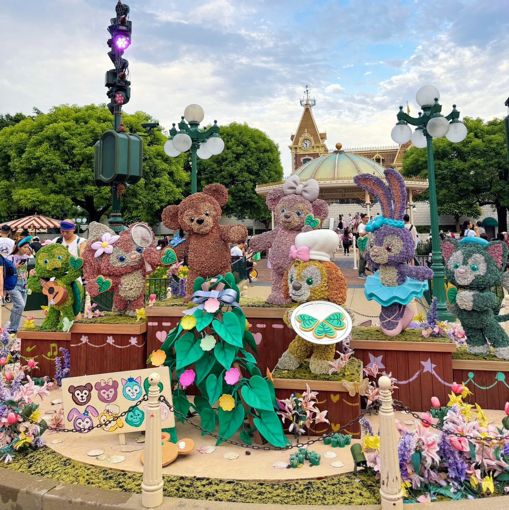 Hong Kong Disneyland Duffy