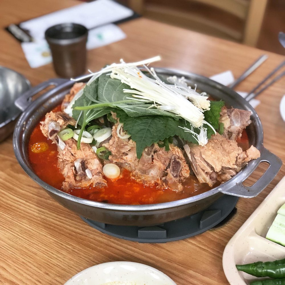 聖水洞景點, 傳說中的馬鈴薯排骨湯（소문난성수감자탕）