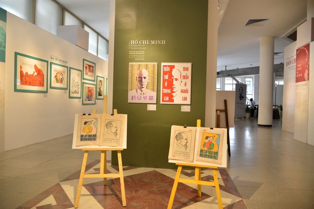 Xem Triển Lãm Trưng Bày Theo Chuyên Đề Ở Bảo Tàng Hồ Chí Minh