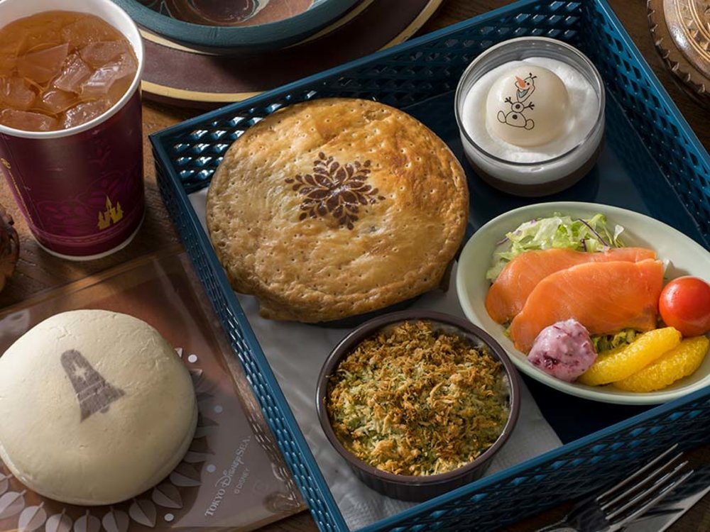 disney fantasy springs - frozen kingdom food