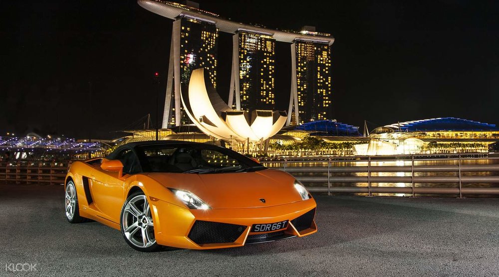 “Quá nhanh quá nguy hiểm” với trò lái xe Supercar