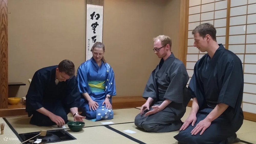 Học Nghi Lễ Trà Đạo Nhật Bản Tại Osaka
