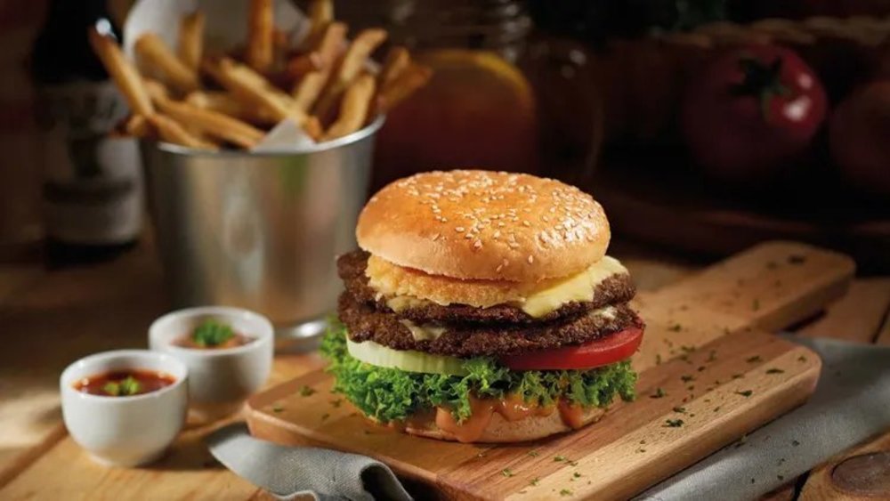  Đồ Ăn Nhanh & Đồ Uống Giải Khát