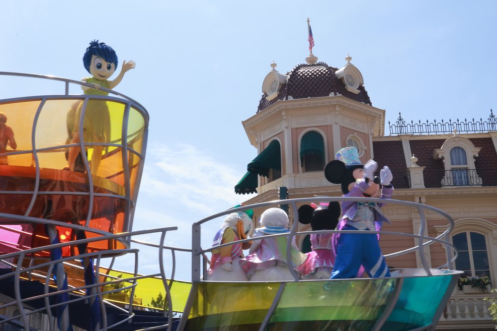 巴黎迪士尼遊行 Photo Credit: Emily R