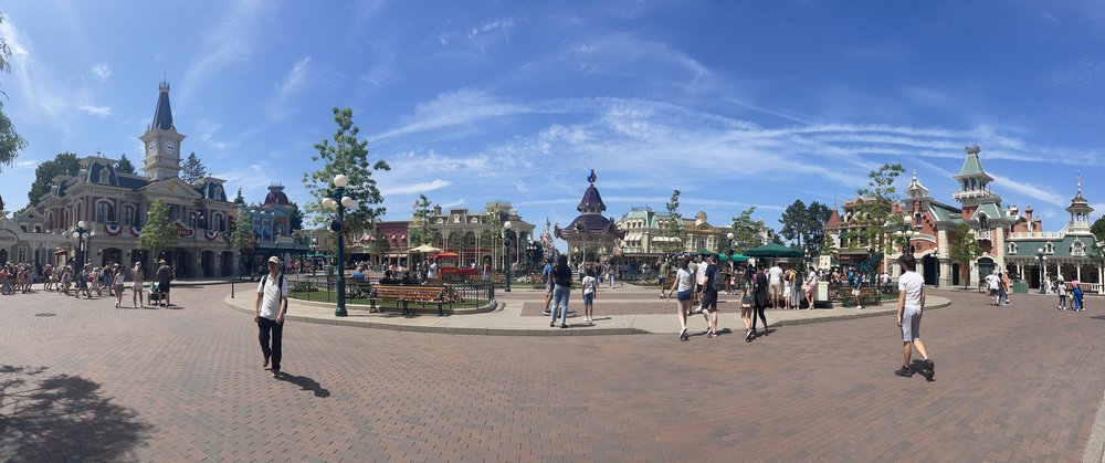 巴黎迪士尼 Photo Credit: Emily R