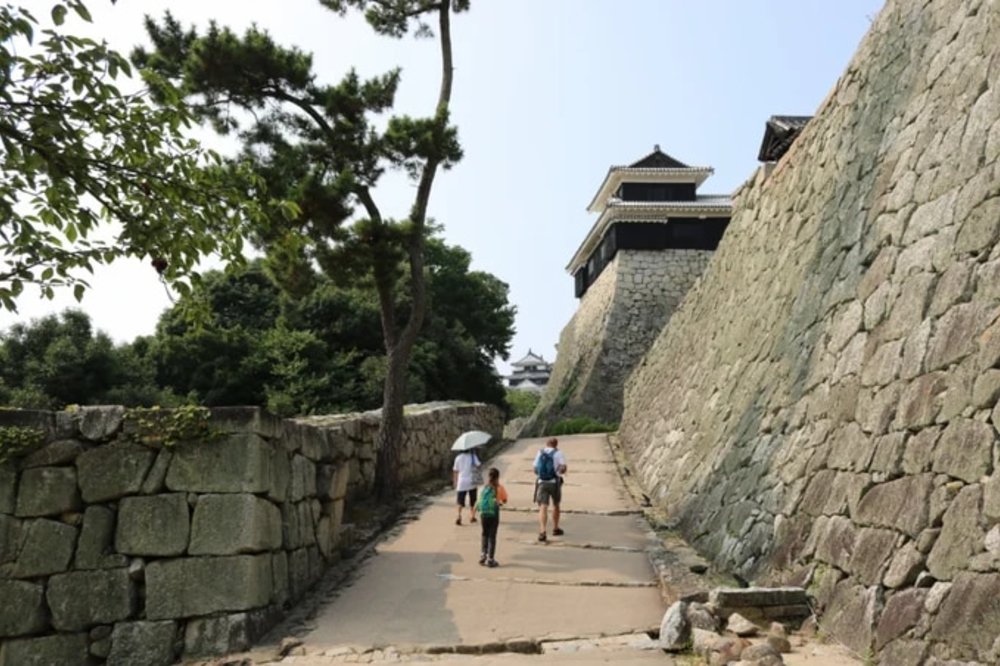 四國道後溫泉松山城