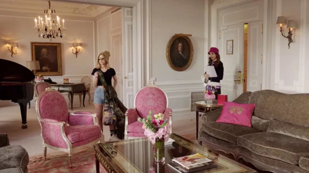 emily in paris brooklyn hotel Hôtel Plaza Athénée