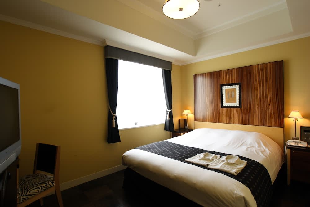 Hotels near Fukuoka Train Stations Hotel Monterey La Soeur Fukuoka