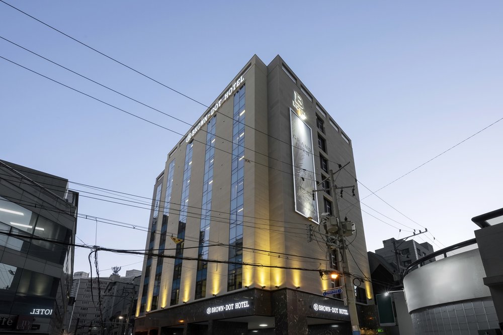 釜山西面住宿｜西面棕色點點商務飯店