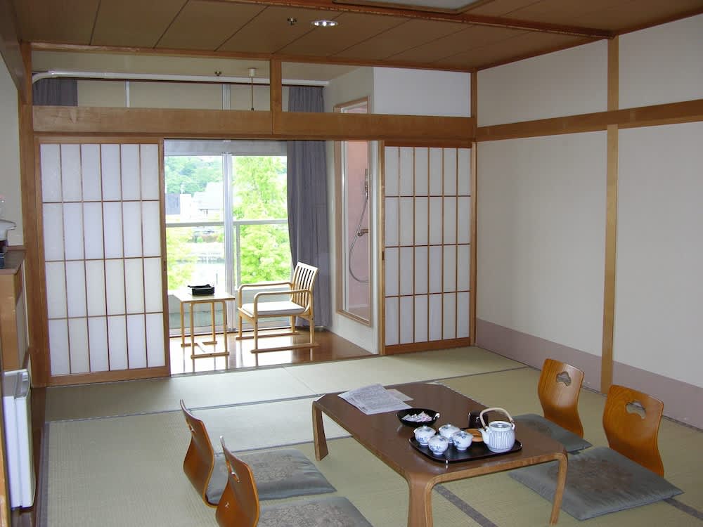 琵琶湖飯店推薦 #1 琵琶湖大飯店