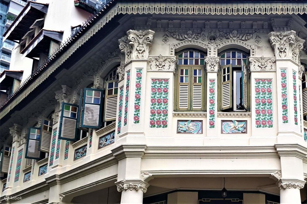 Khám Phá Jalan Besar - Nơi Ẩn Chứa Những Câu Chuyện Tội Phạm, Gia Tộc & Toà Nhà Đầy Màu Sắc