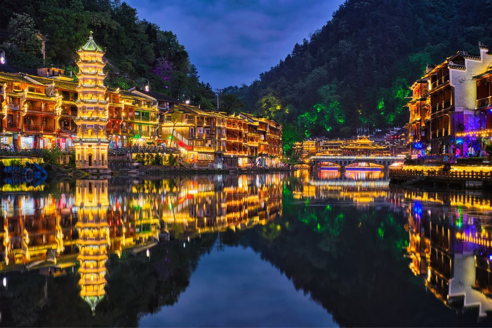 Mặc Hán Phục Chụp Ảnh Với Khung Cảnh Hữu Tình 