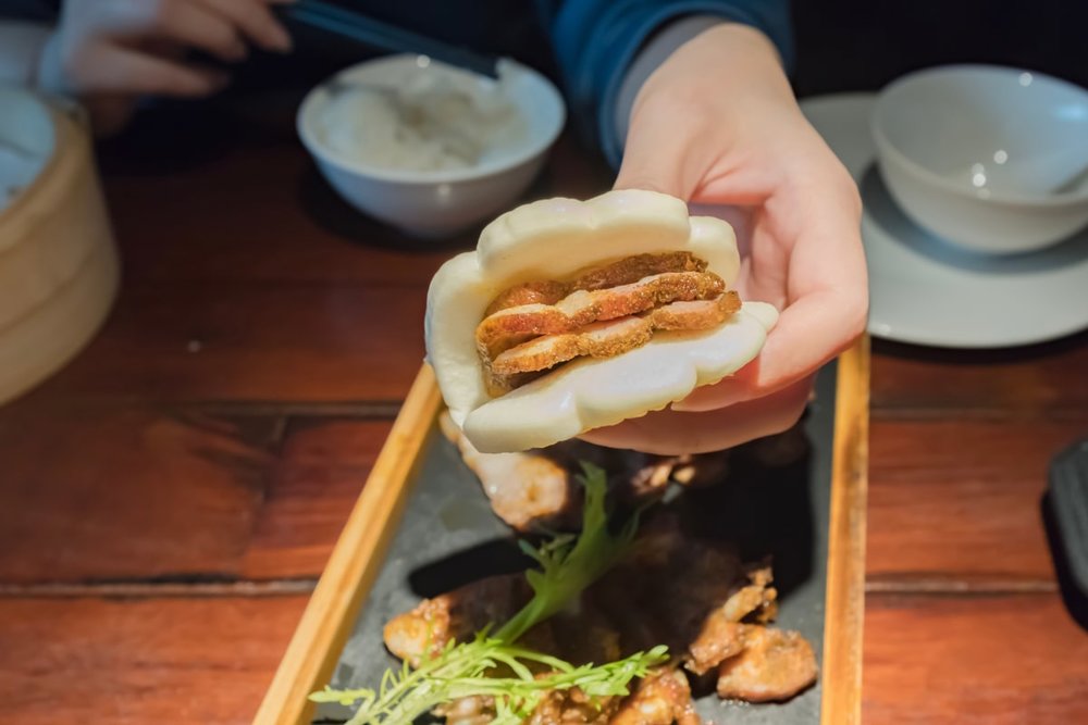 Bánh Mì Kẹp Thịt Roujiamo