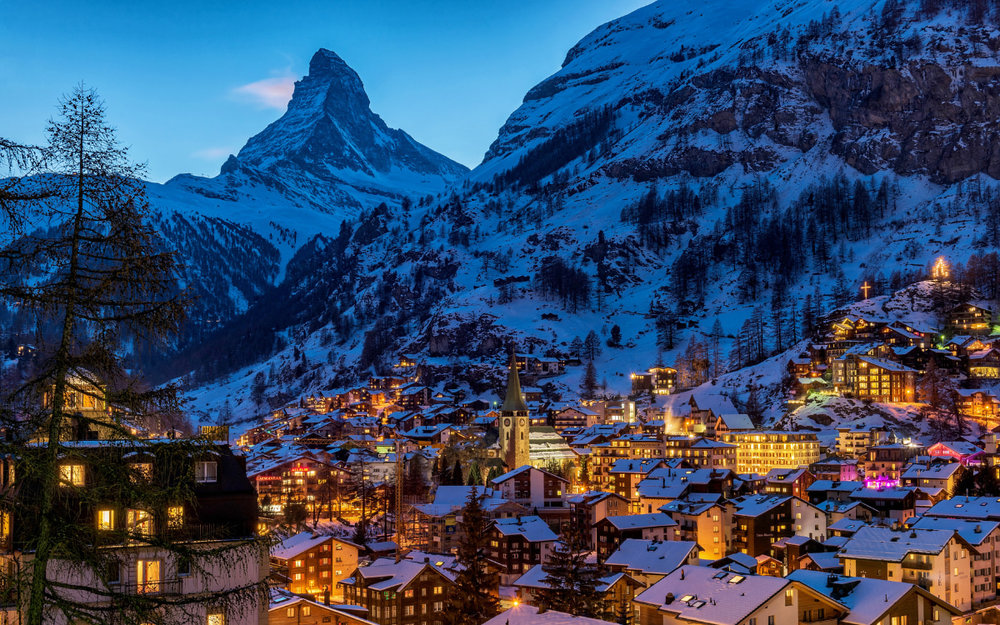 du-lich-chau-au-theo-mua