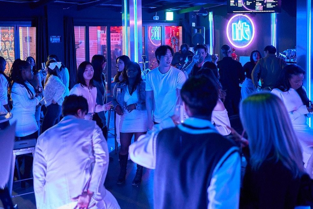 Lit Lounge (Source: Korea Travel Post)