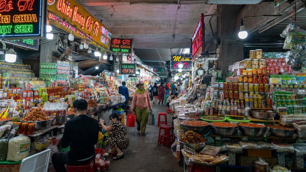 Central Vietnam Itinerary - Hue Dong Ba Market Interior