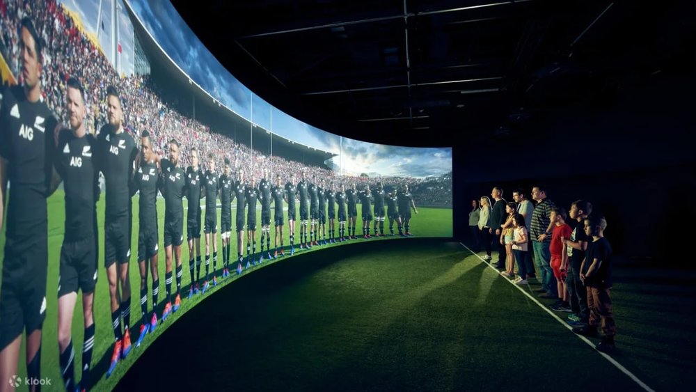 All Blacks Experience Auckland - guests interacting with All Blacks Team