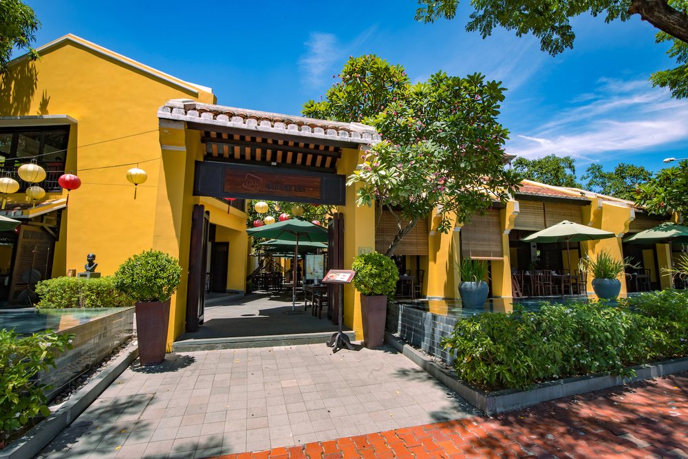 Central Vietnam Itinerary - Da Nang Nhà hàng Madame Lân Restaurant