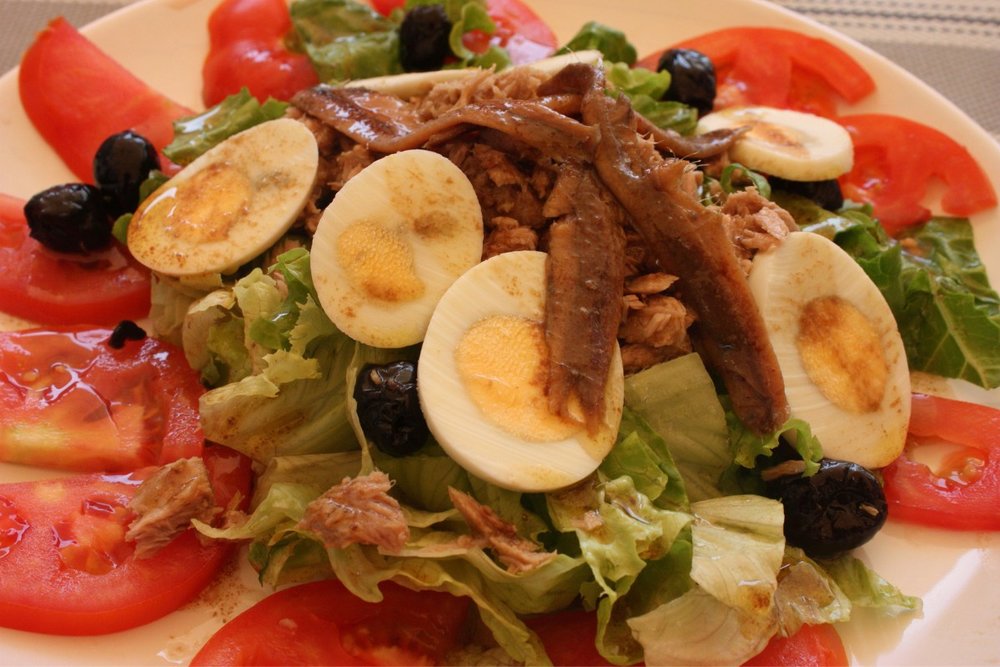  Salad Niçoise - Món Ăn Ngon Ở Pháp Không Thể Bỏ Lỡ
