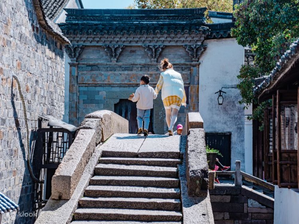 Tour 1 Ngày Đến Thị Trấn Nước Ô Trấn (Dongzha)