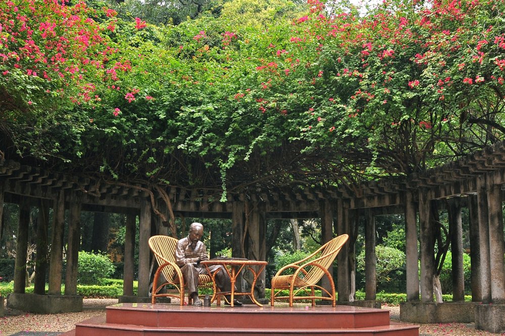 Khu di tích Phủ Chủ tịch