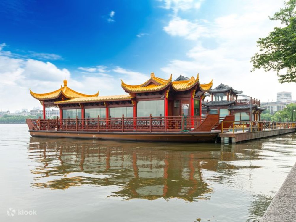 Ngày 3: Thượng Hải - Hàng Châu - Tây Hồ, Hoa Cảng, Đồi Chè Mai Gia Ô, Bảo Tàng Trà Quốc Gia Trung Quốc