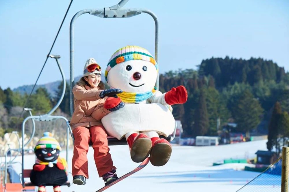 Mt. Rokkō Snow Park - Khu Trượt Tuyết Gần Osaka Với Món Bò Kobe Trứ Danh