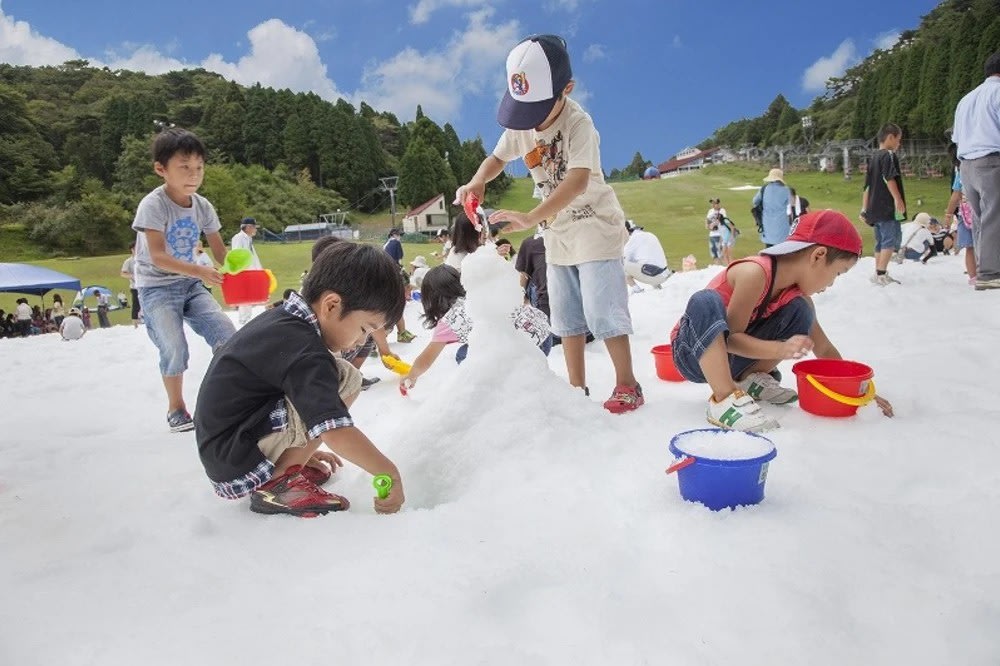 Mt. Rokkō Snow Park - Khu Trượt Tuyết Gần Osaka Với Món Bò Kobe Trứ Danh