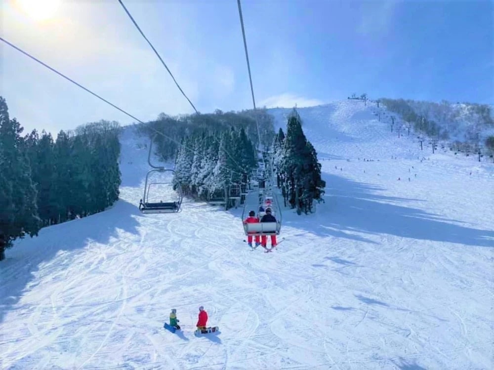 Hachi Kita Kogen Ski Resort - Hyogo