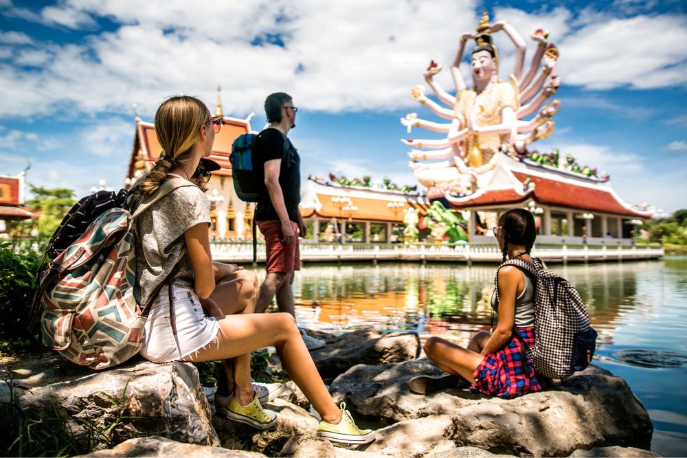  Buổi sáng - Bay Đến Bangkok, Khởi Động Hành Trình