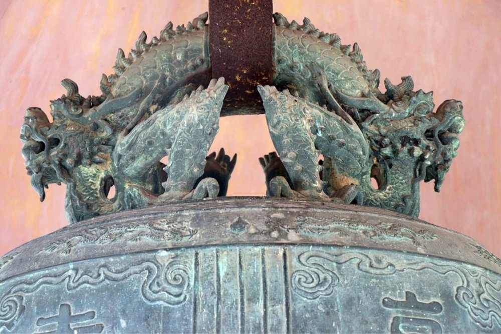  Đại Hồng Chung Ở Chùa Thiên Mụ