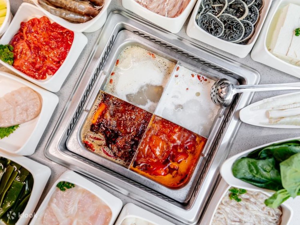 Lẩu Haidilao - “Đắt Xắt Ra Miếng”