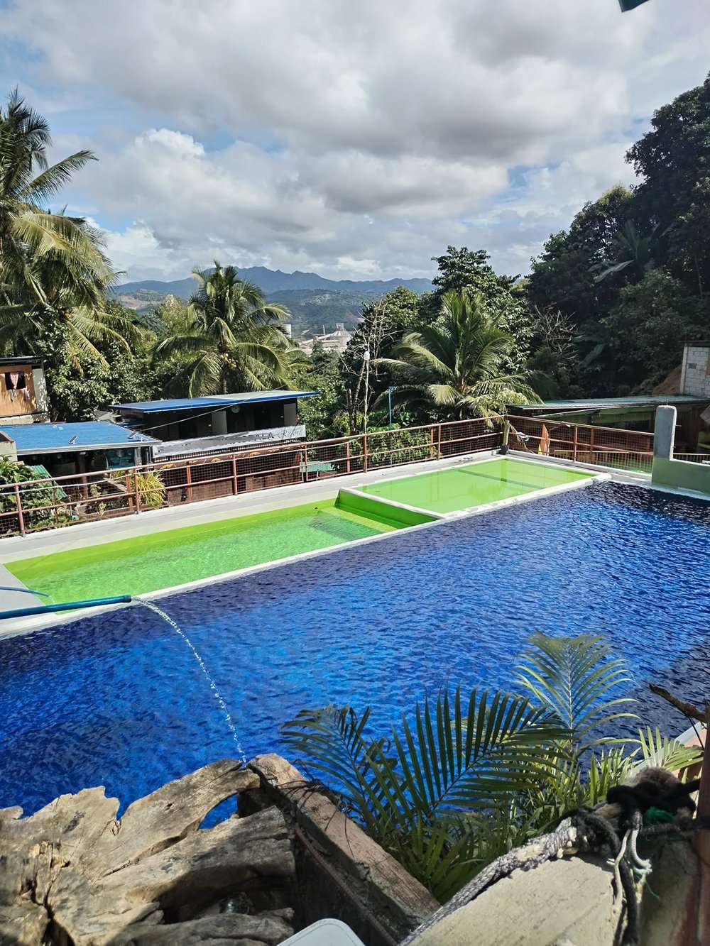 L-Famoso Spring Resort (Source: Facebook)