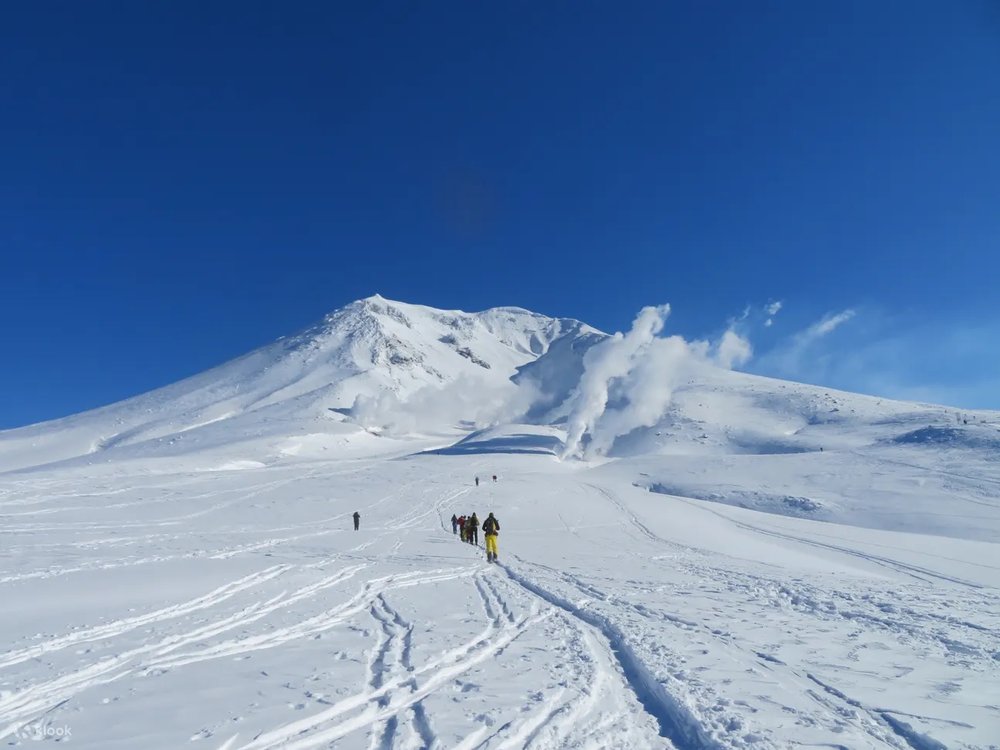 SG Japan Winter Activities: snowshoeing