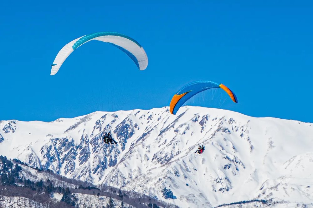 SG Japan Winter Activities: Paragliding